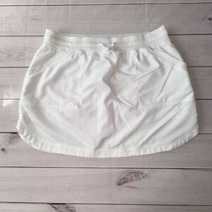 Reel Legends White Athletic Skort Size Medium Tennis Fishing Pickleball